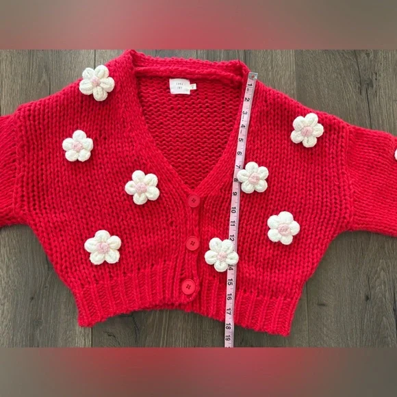Luna Ivy Chunk Knit Red Floral Cardigan Sweater Size Medium - Picture 10 of 11